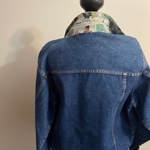 Dax embellished Blue jean jacket, size Medium - Picture 3 of 4